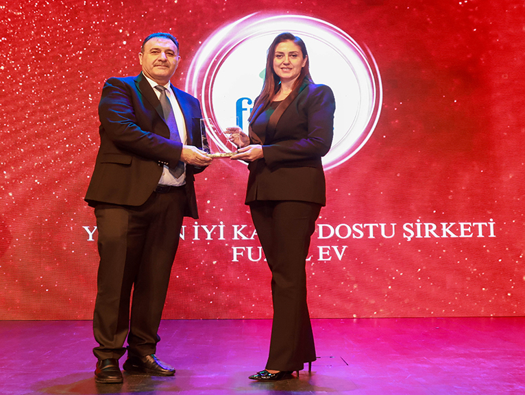 FUZUL'E 'KADIN STHDAMINDA LDER RKET DL'